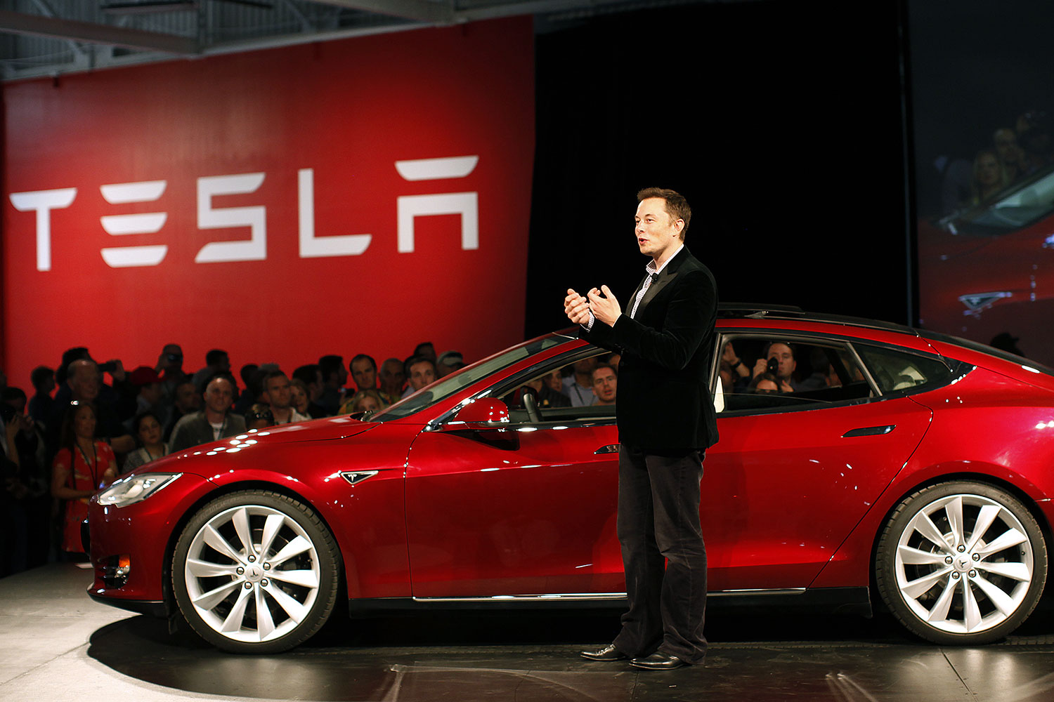 Tesla and the Electric Car: Separating Myth from Reality